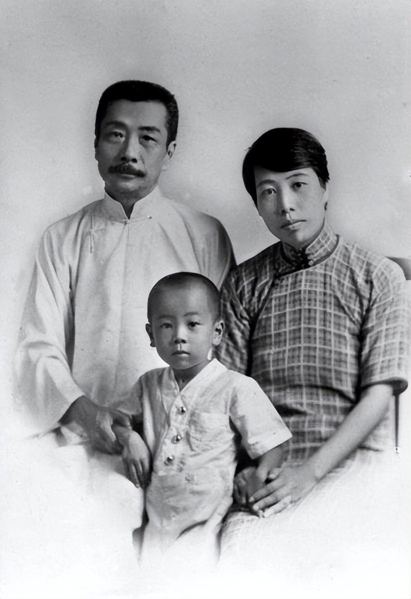 罗稷南问毛主席“鲁迅还活着会怎样”，主席短暂思索：有2种结局