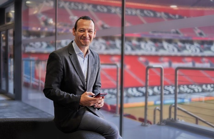 为加冕世界杯每一刻，vivo成为2022FIFA卡塔尔世界杯官方手机