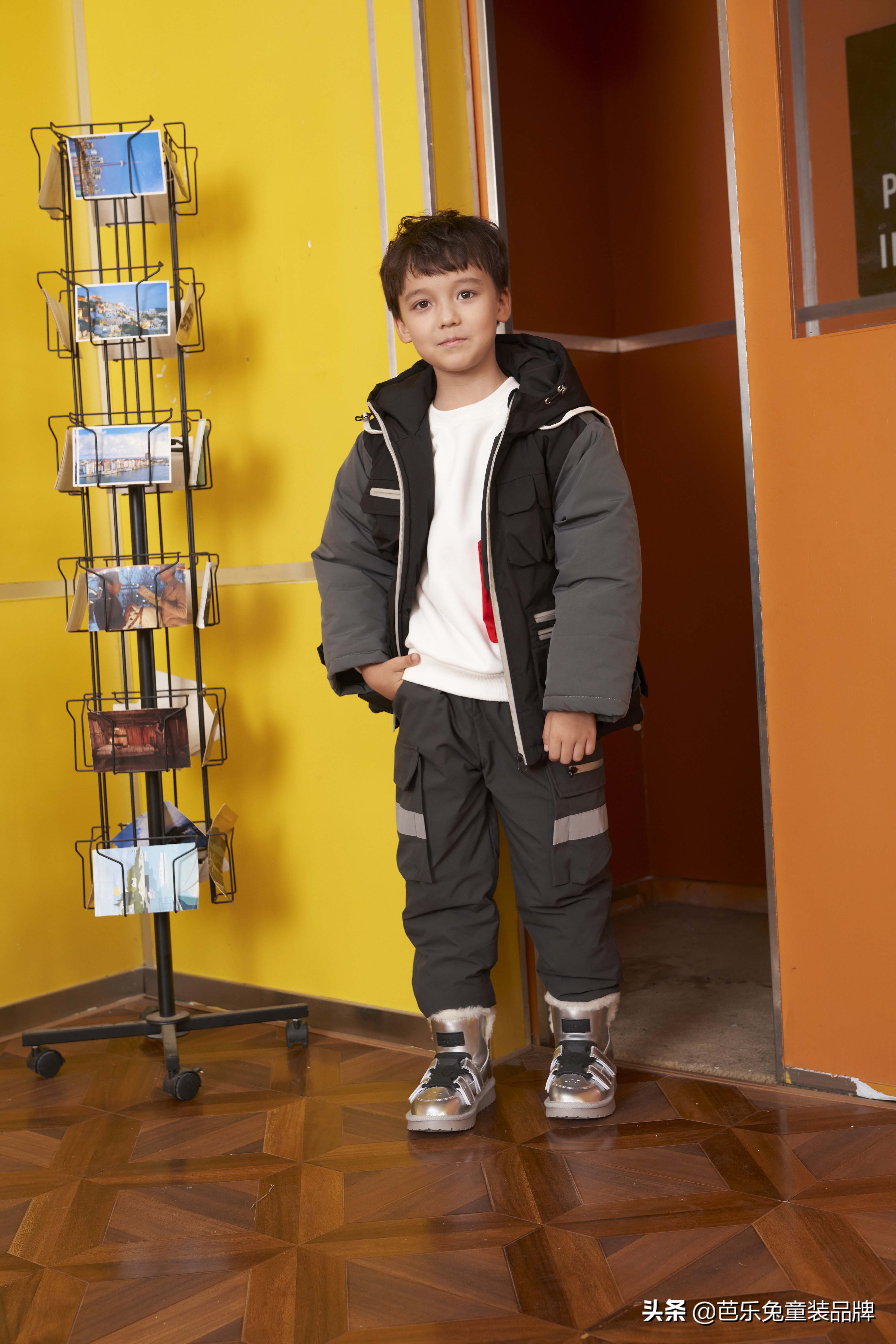 每日最新童装搭配,芭乐兔童装货不对版