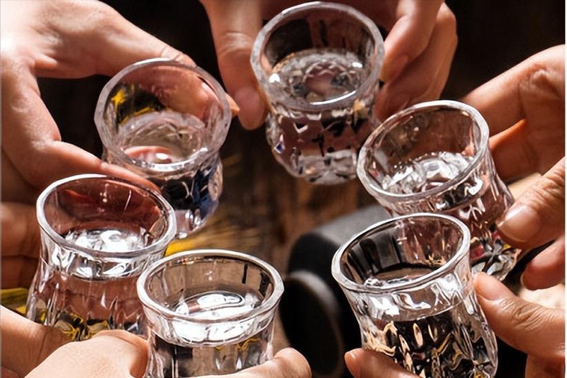 酒席祝酒词,宴席祝酒词简短精辟