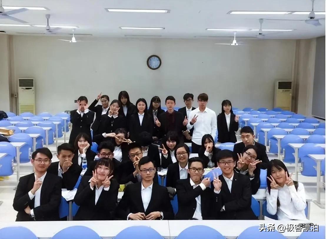 人人都做老板时代下，女大学生创业意向，可依靠外部影响提升吗？