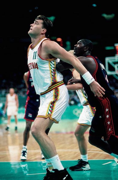 nba2konline2萨博尼斯和姚明,姚明生涯最强一战nba