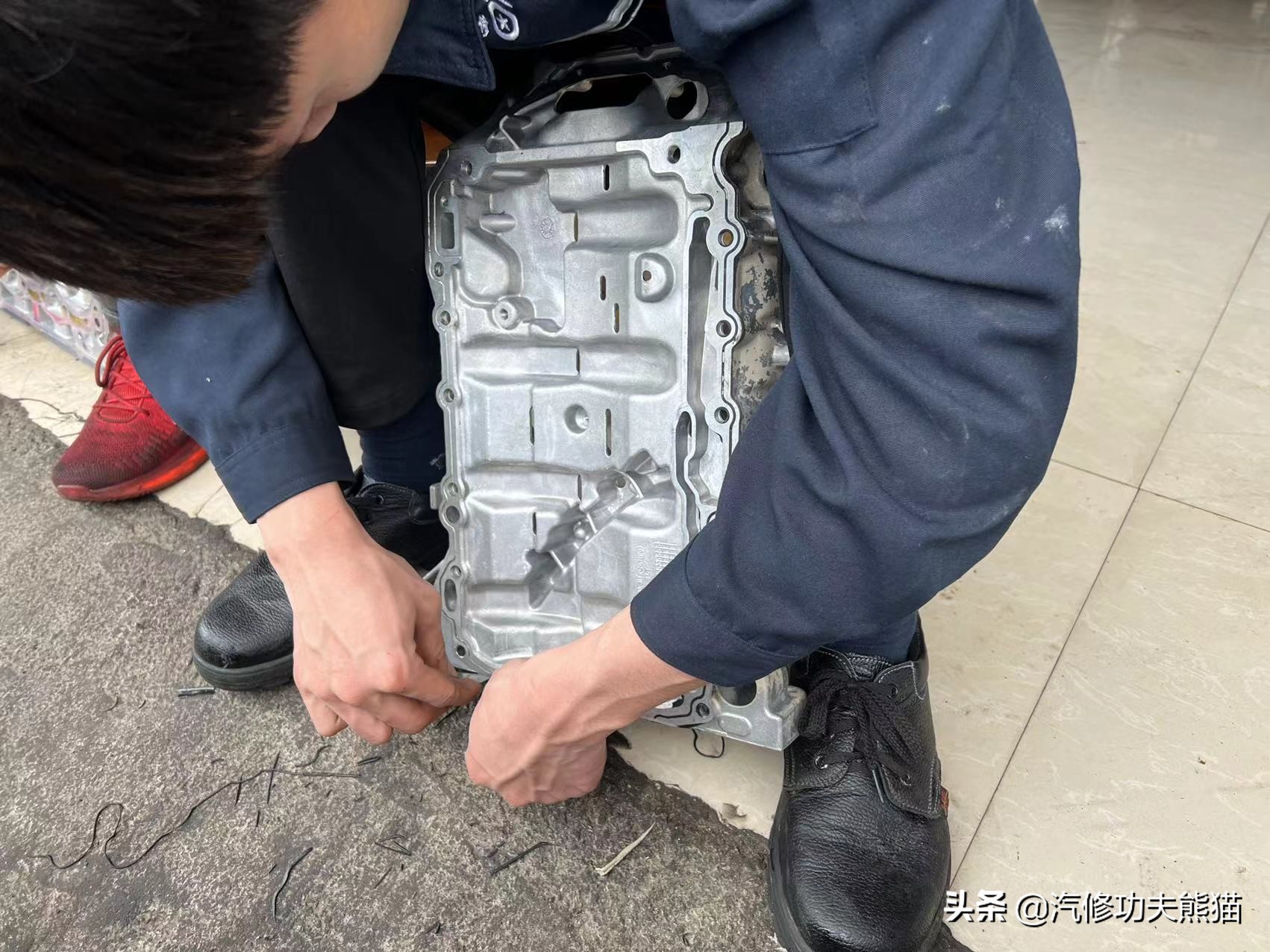 奥迪q5二手车烧机油,q5二手车大修翻新