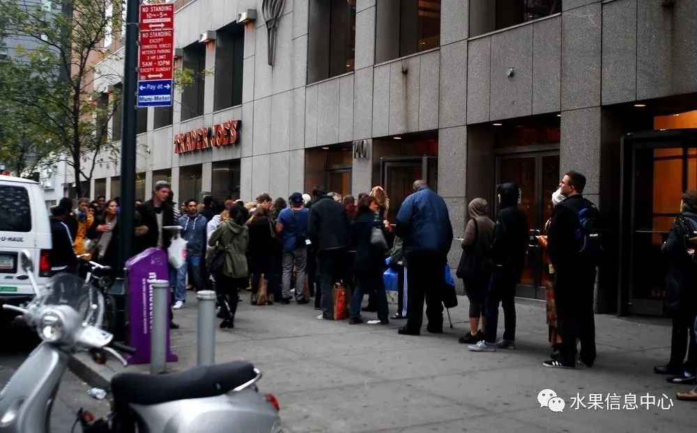 买香蕉只买一根,买香蕉去根部很缺德吗