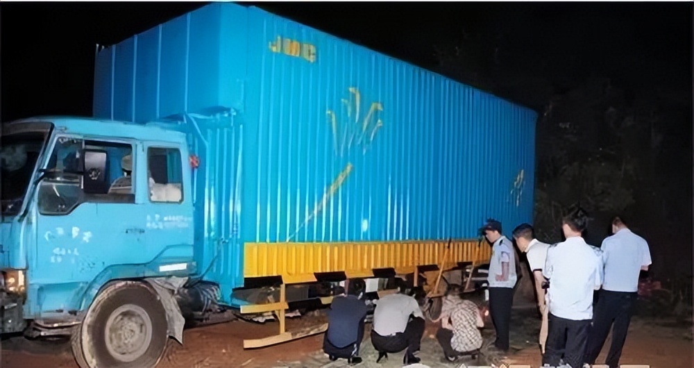 中国最大的假烟制造县,福建最大假货市场