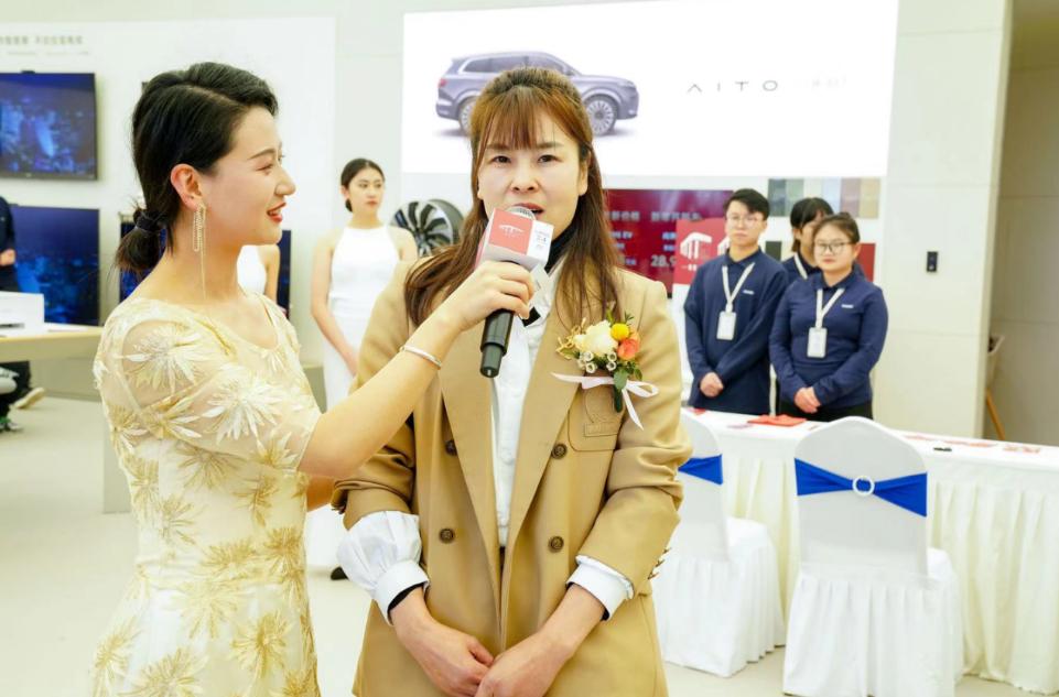 华为智能生活馆和华为旗舰店,华为智能生活体验馆广州店cbd