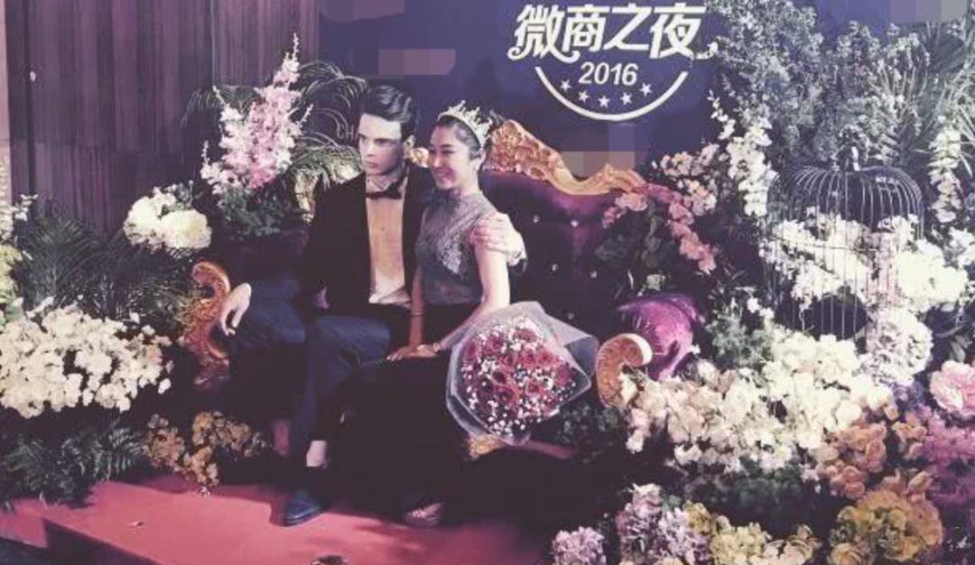 19岁男子骗年轻女孩,19岁中国男模