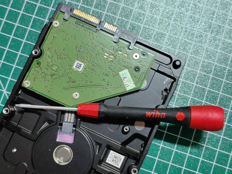 威汉PicoFinish数码拆机精密螺丝刀8件套（90018C）入手体验