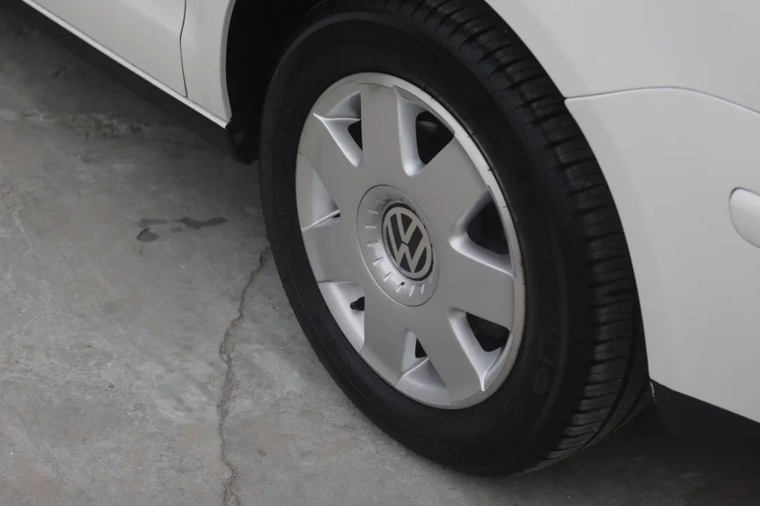 老款大众polo拆解内饰全过程,旧polo翻新视频