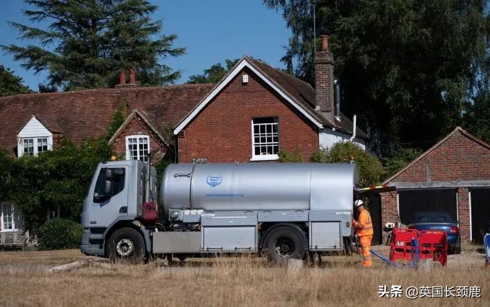 见证历史：英国将取消BRP！首相候选人求教如何登上Vogue？