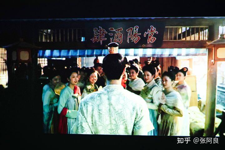 联想yoga智能投影t500,yoga智能投影t500play