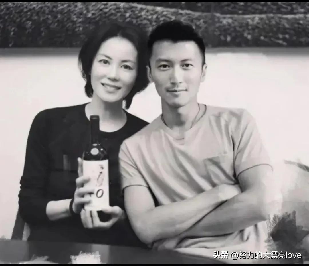 王菲和谢霆锋为什么会在一起,谢霆锋和王菲寻寻觅觅兜兜转转