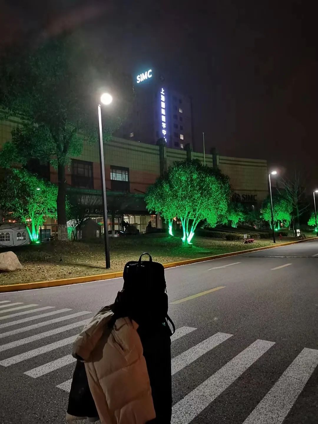 社会爱心人士为抗疫一线捐献爱心,上海医疗队在抗疫一线