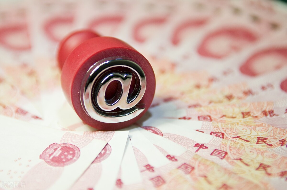 掘金进化了防守变好了、美国女篮阳光下滑了、李佳琦怎么成功的？