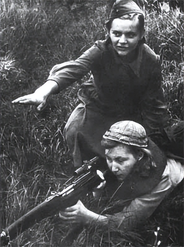 苏联女狙击手,二战时期女英雄老照片