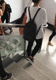 地铁遇到最美的阿姨抖音,坐地铁遇到最漂亮的阿姨