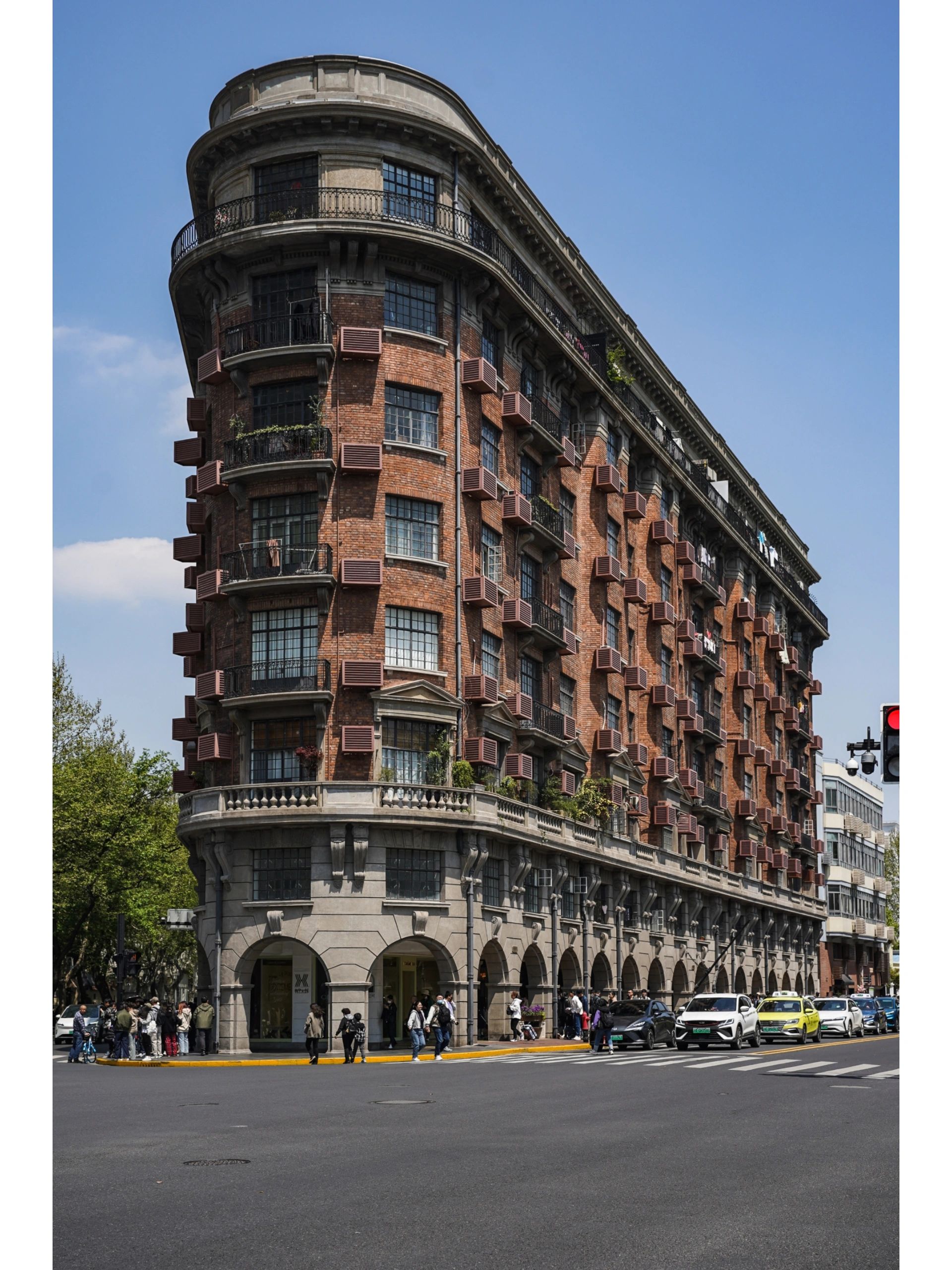 一天逛完最经典的上海，从梧桐区到外滩||