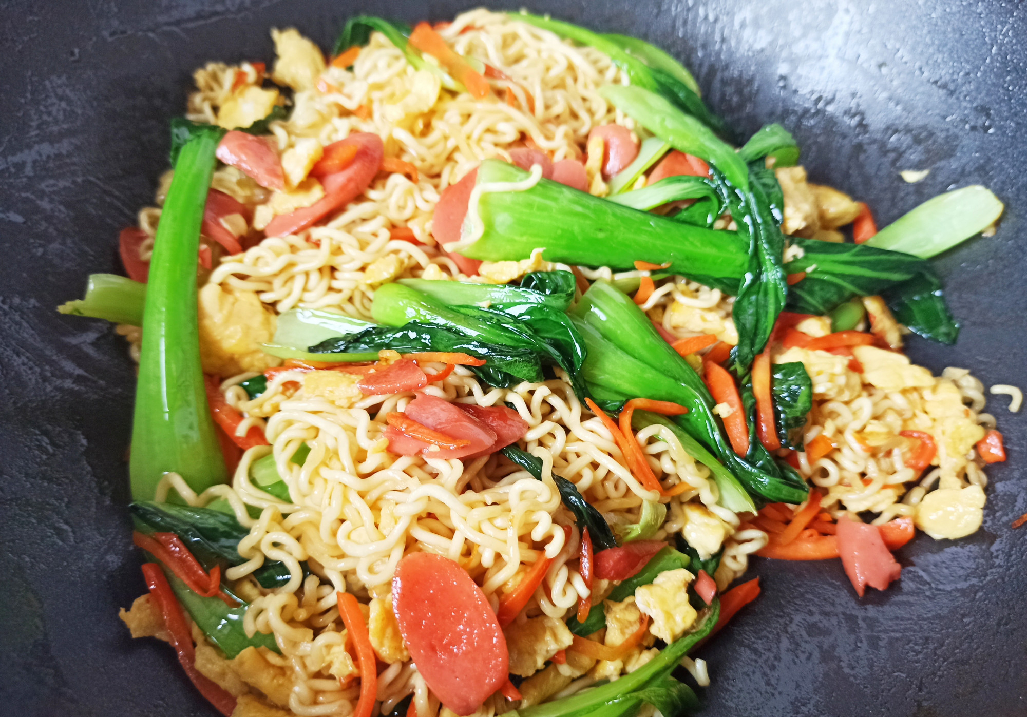 白水煮泡面怎么做,用开水泡面的神仙吃法