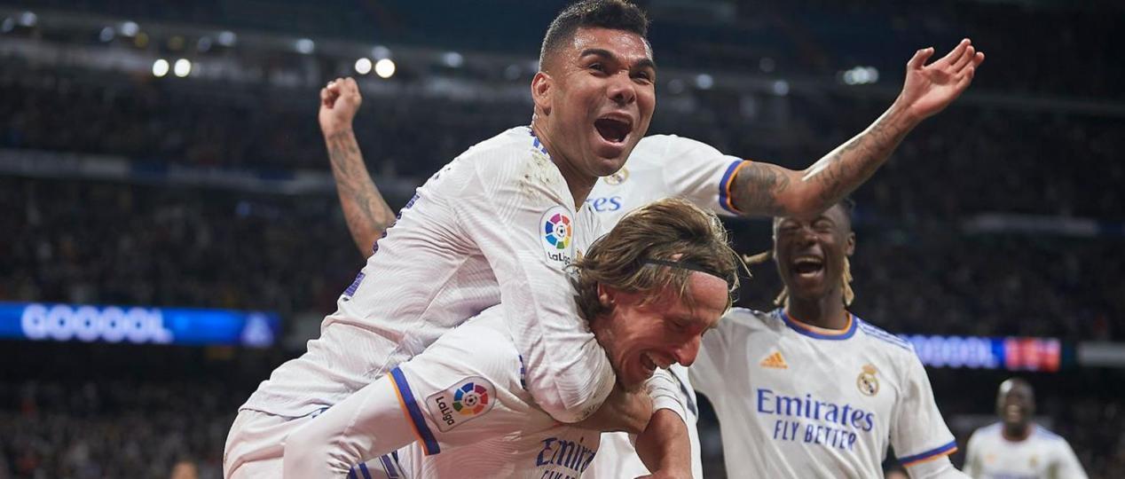 场上场下对比视频,场上场下的较量