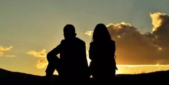 女朋友父母反对然后分手怎么挽回,闺女搞个外地对象父母该不该反对