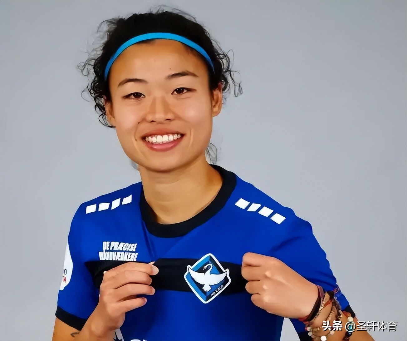 张琳艳哭着说为国争光视频,亚洲杯张琳艳的发挥太惊艳