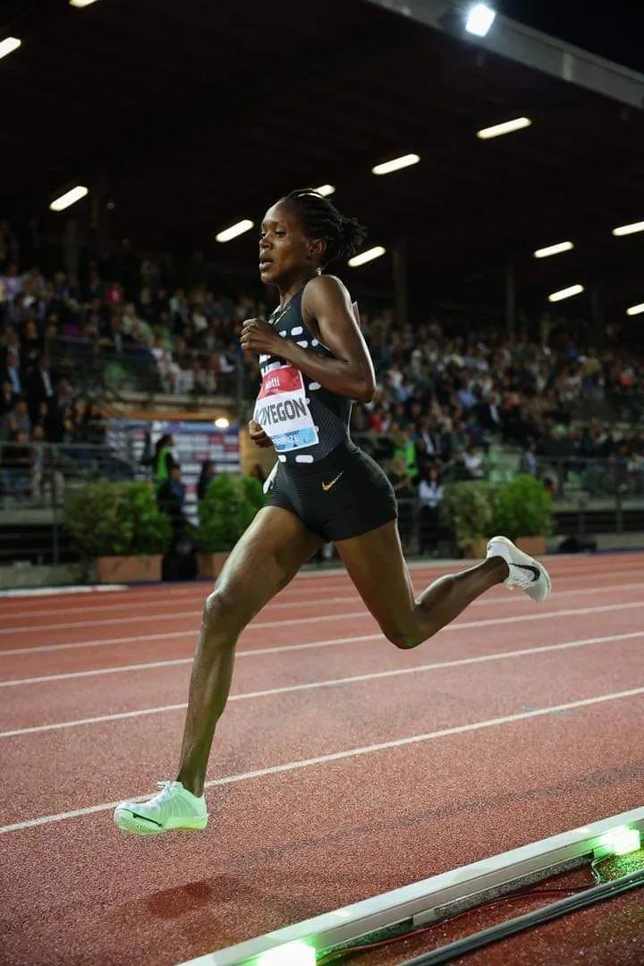 基普耶根女子1500米,基普耶贡打破女子1500米世界纪录