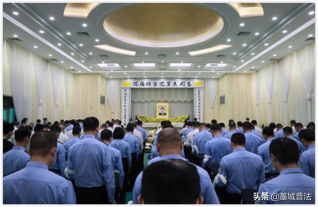 存钱罐打不开事件,网红存钱罐打不开求助消防员