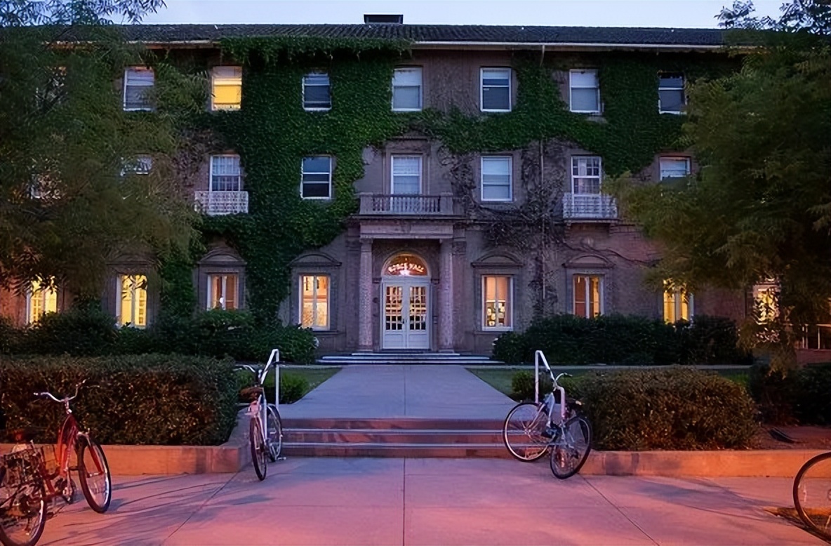 看世界最美大学的样子,全球最美大学