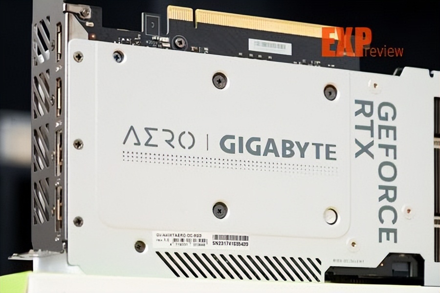 技嘉RTX4060TiAEROOC8GB雪鹰显卡评测：极简外观，显存潜力可观