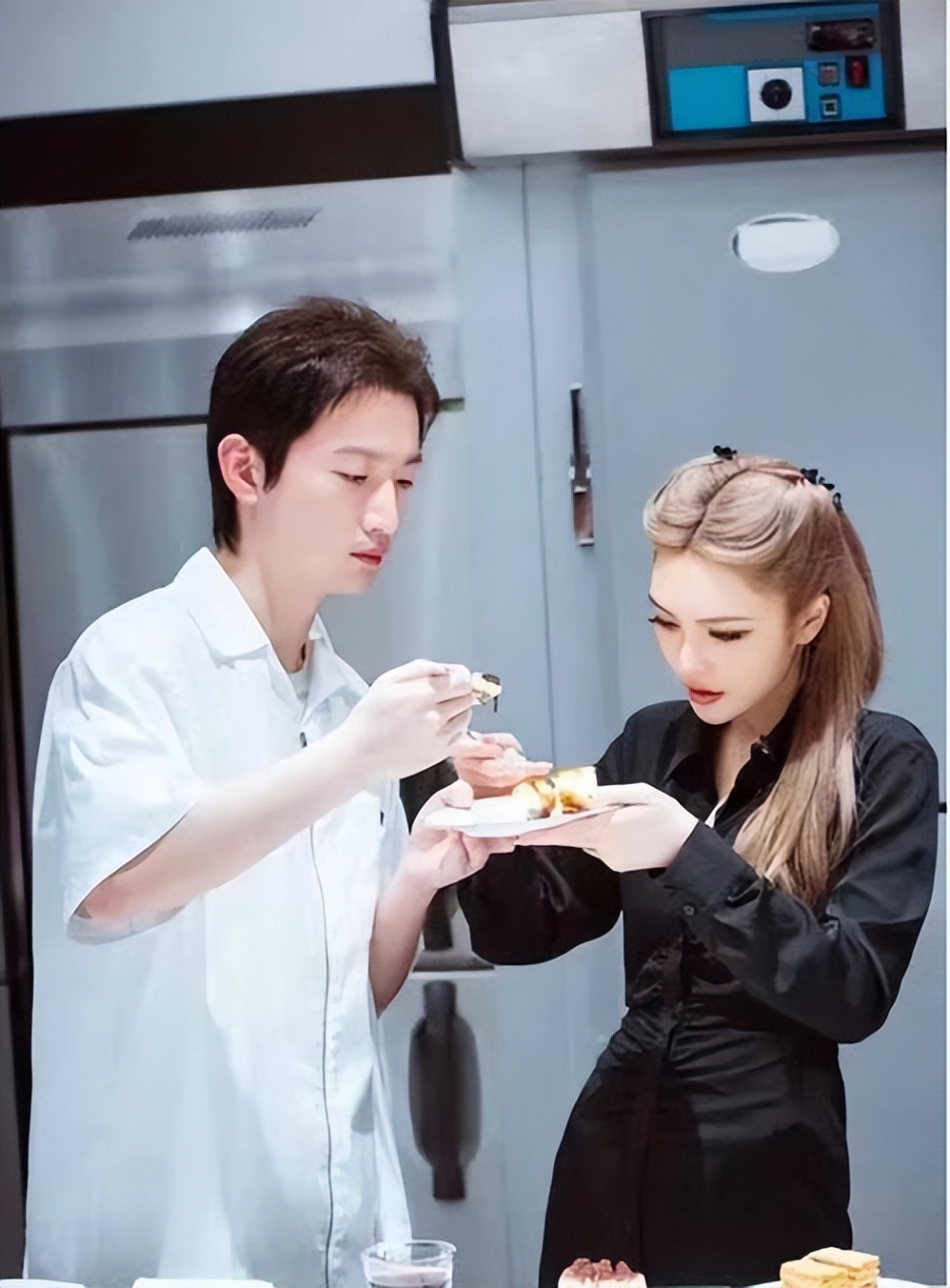 离开罗志祥周扬青放飞自我，恋上小10岁的段星星，罗昊已成过去式