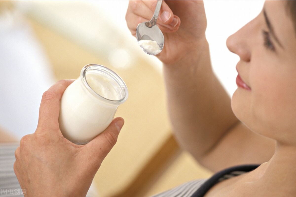 睡觉腿抽筋除了缺钙还有3个原因,睡觉时突然抽筋就是缺钙