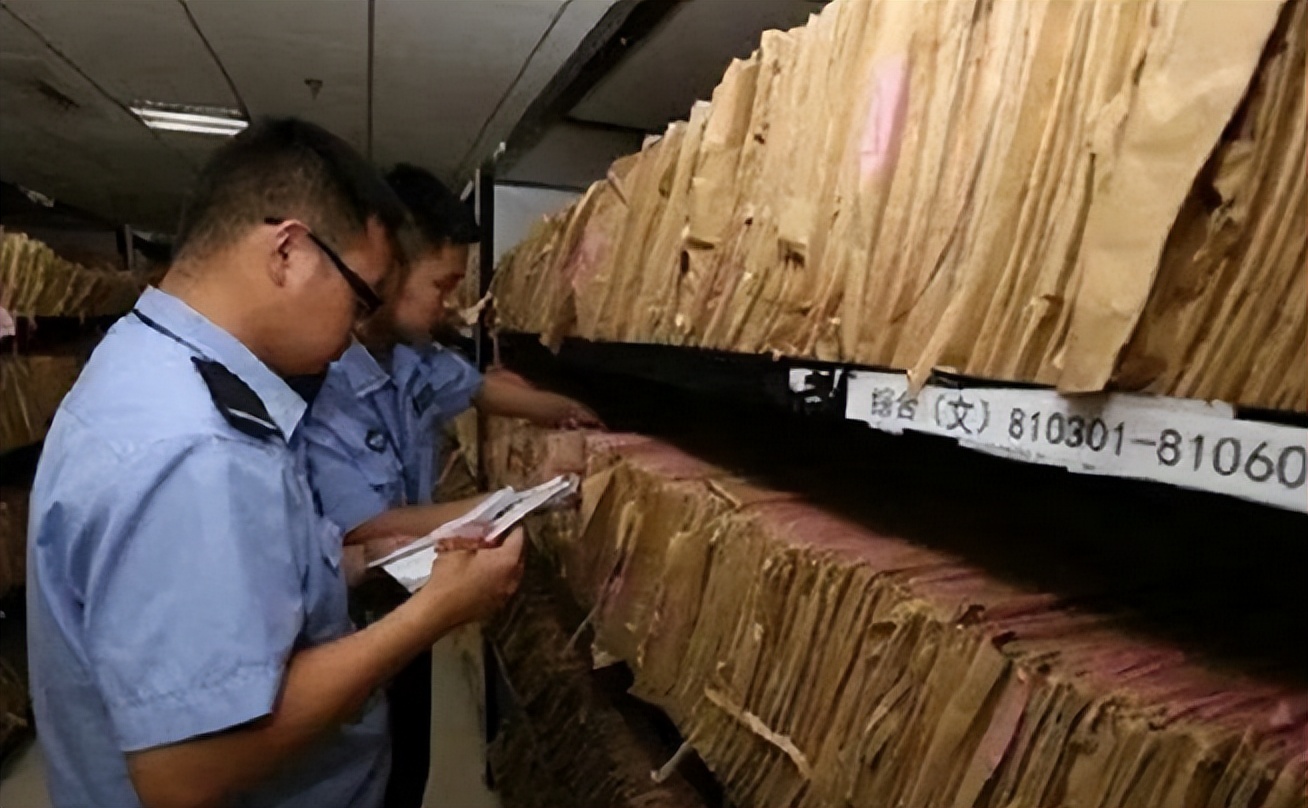 03年轰动中央的大案，19岁少年偷走高考试卷，万千考生因此落榜