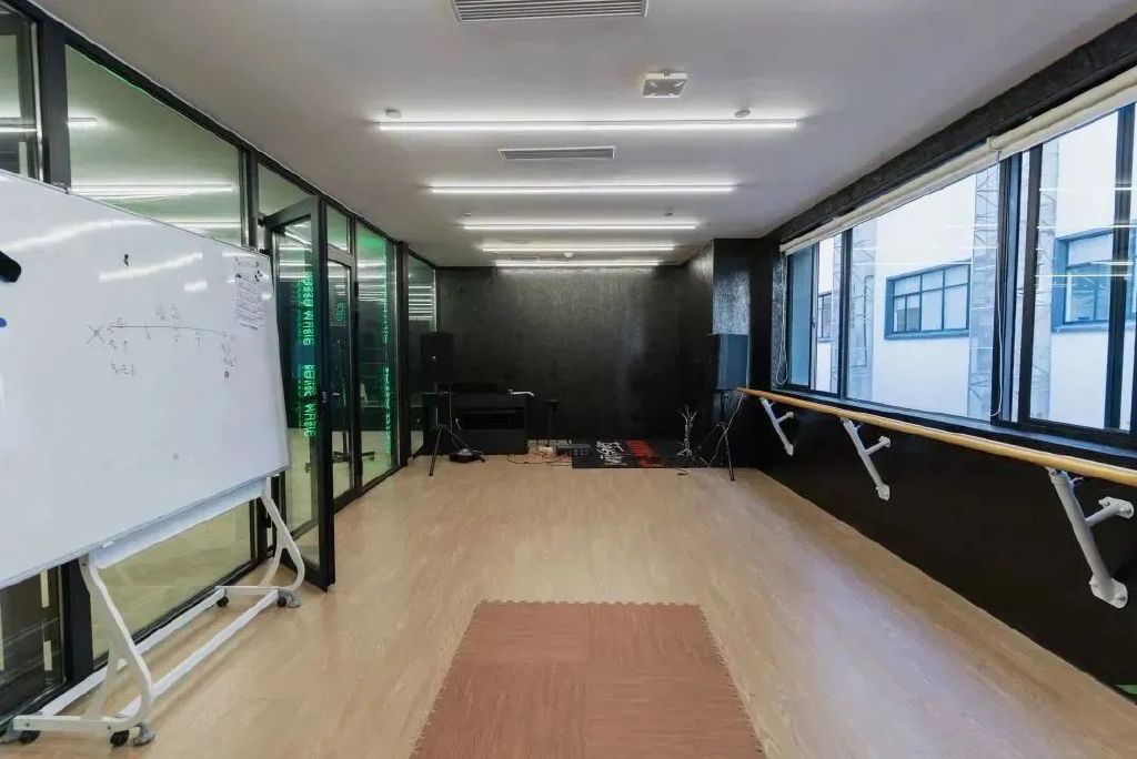 “OFFER雨”一直下，23RoSSo音乐早申战报来袭