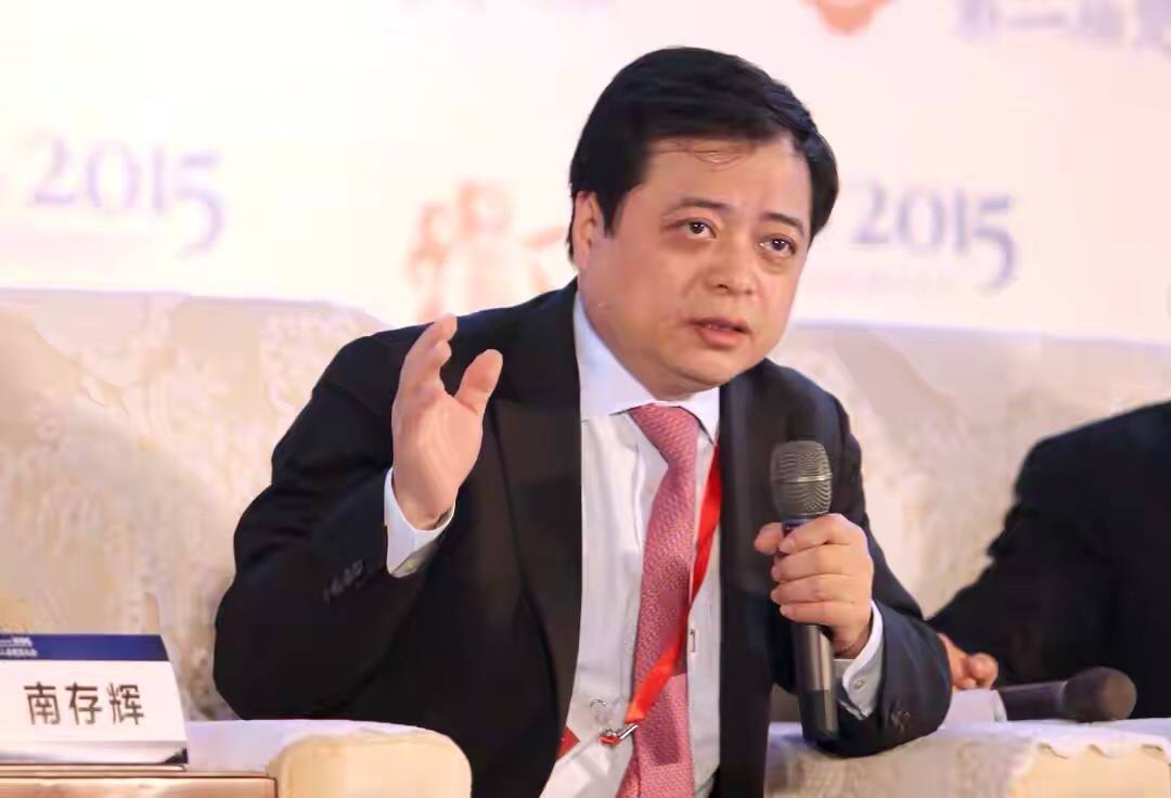 白手起家身价上亿父亲仍是修鞋人,白手起家身家上亿父亲仍是修鞋匠