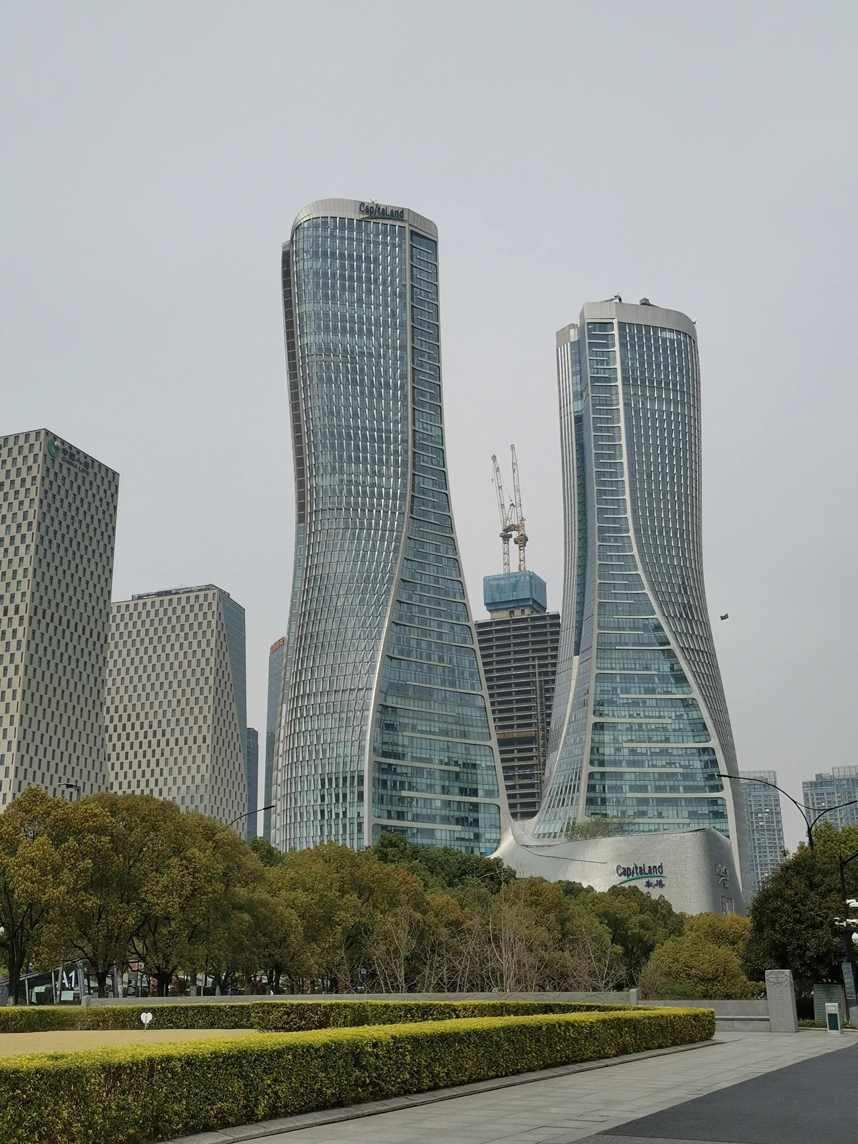 喔噻，外地人来杭州都在干这些事