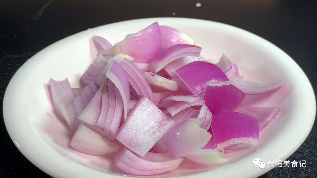 三种带青霉素的菜建议中老年人吃,提升免疫力这4种菜要多吃