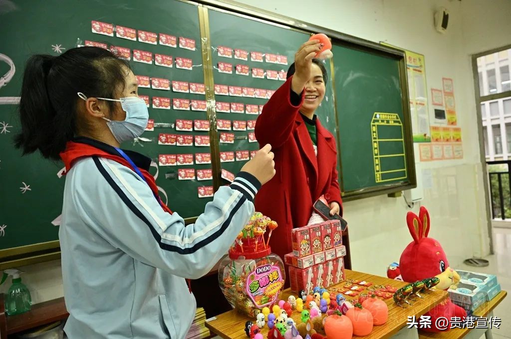 开学花式迎新,广西南宁市花式开学