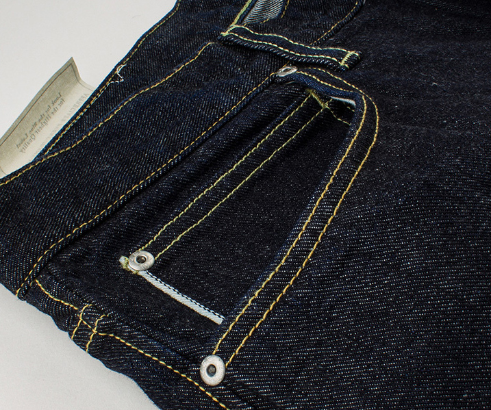 二十多块钱一条的牛仔裤,几十块钱的牛仔裤和100块钱的差别