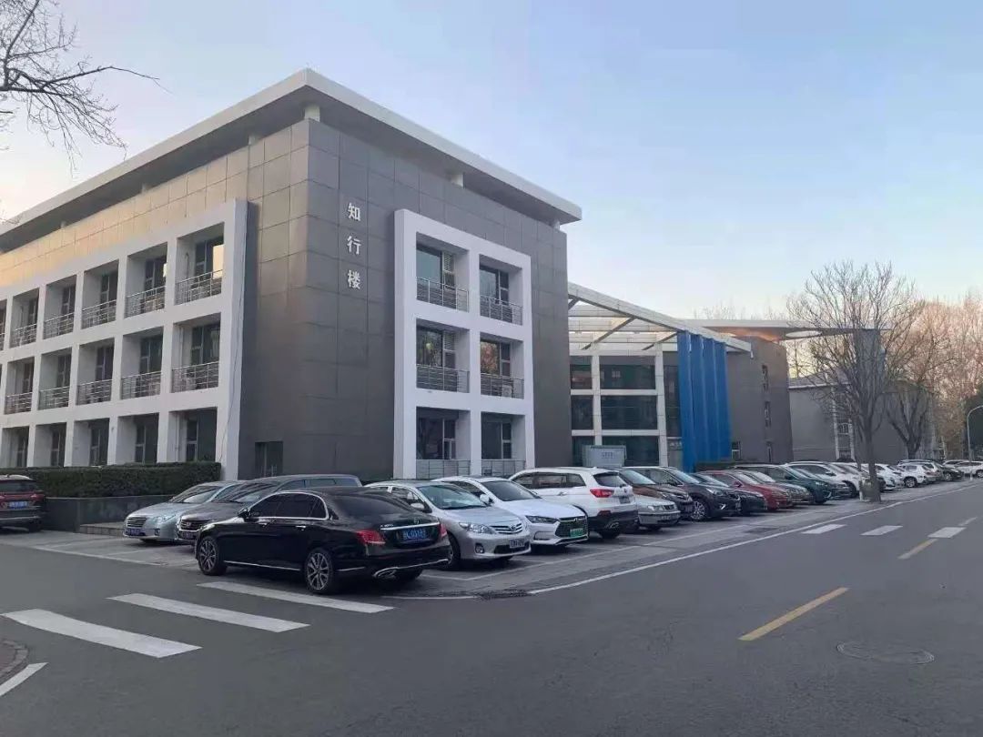 自媒体互联网创业项目简介,自媒体创业实录农村90后小伙创业