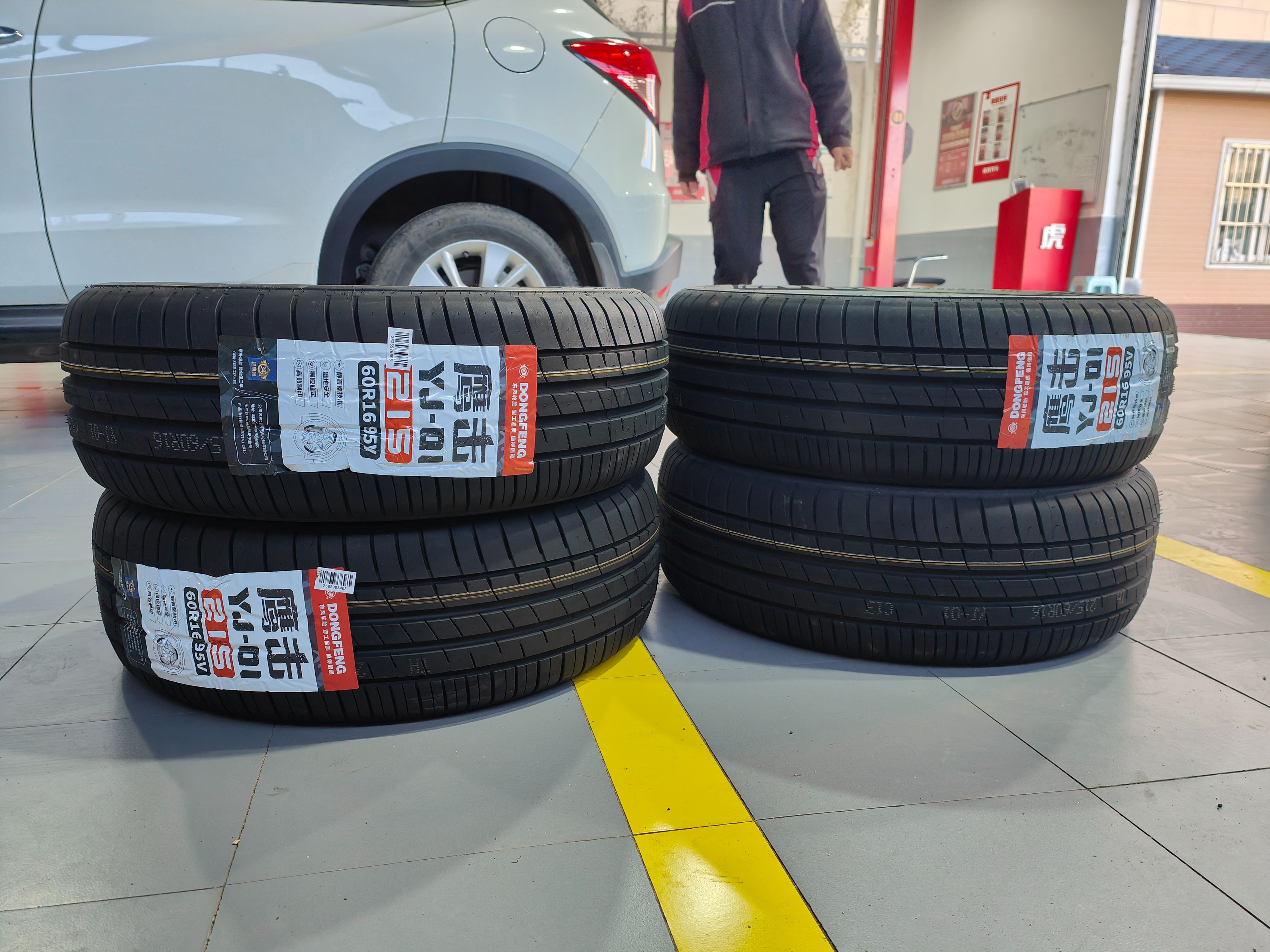 东风鹰击yj-01是不是真的容易爆胎,东风鹰击yj-01轮胎静音效果怎么样