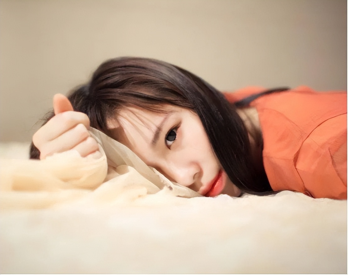 女性有异味发臭怎么回事,女性有异味发臭是什么原因引起的