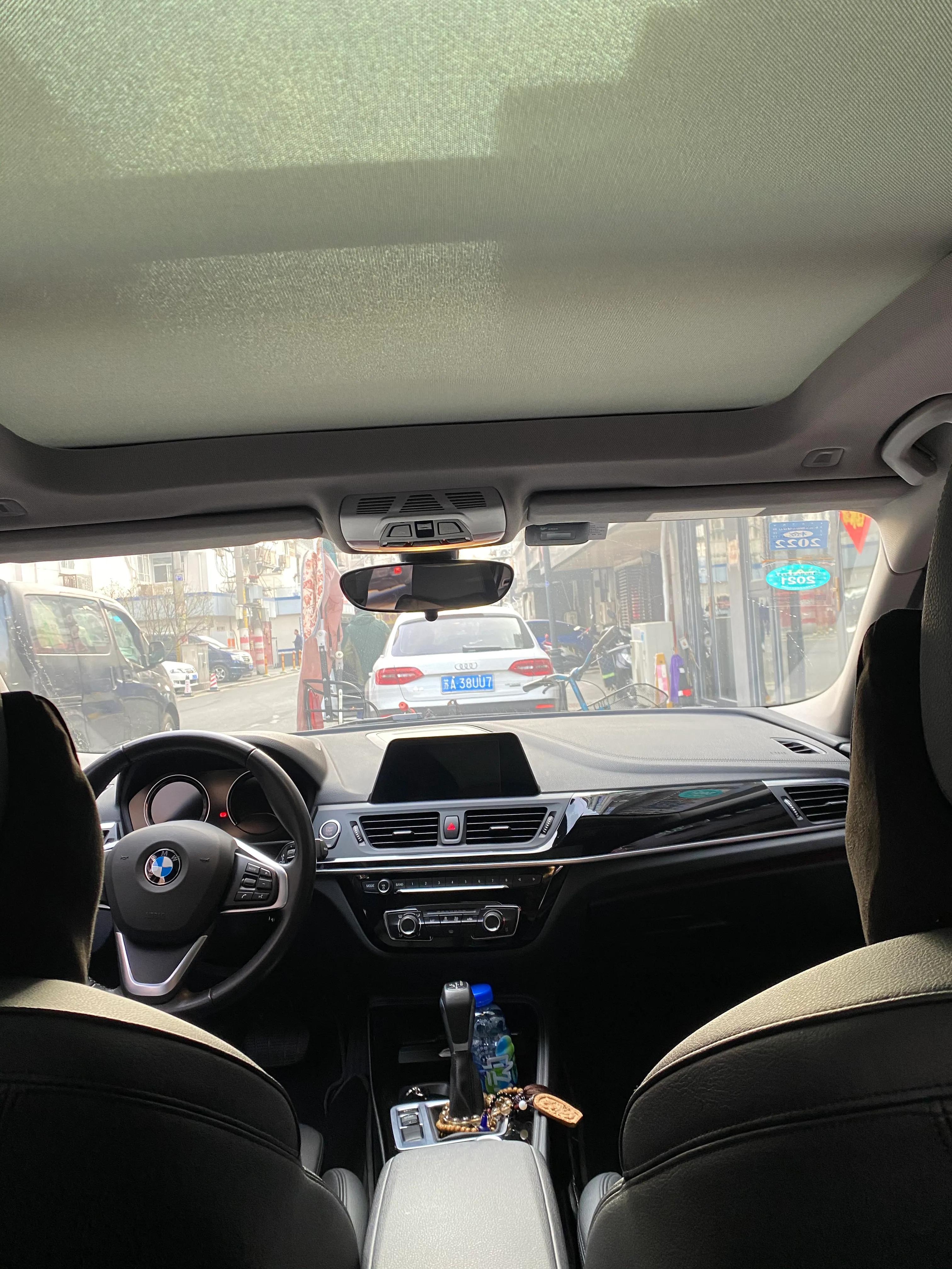 虎哥说车宝马118,宝马118起步抖正常吗