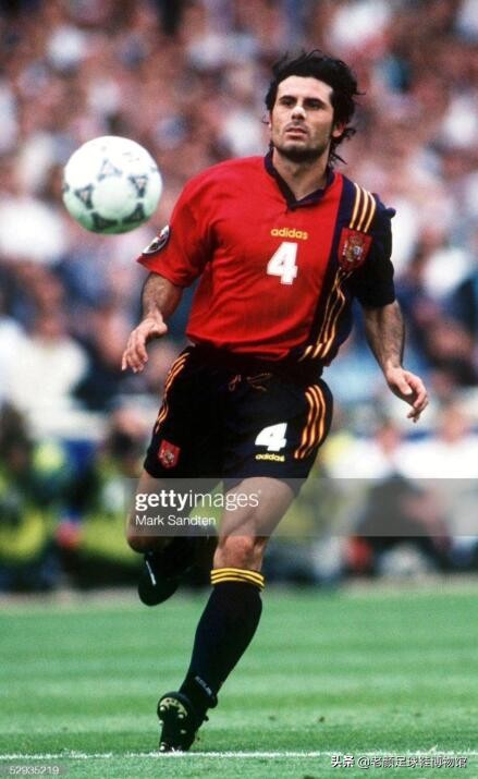 菲戈跑男穿的运动鞋,菲戈职业生涯穿过的足球鞋