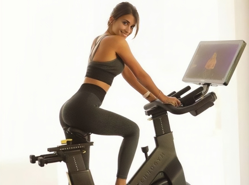 梅西感情史,梅西苏亚雷斯爱情故事