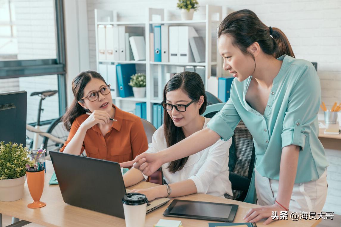 船到韩国，船长听了女人的话，遭好心女华人欺骗，损失4万5千多