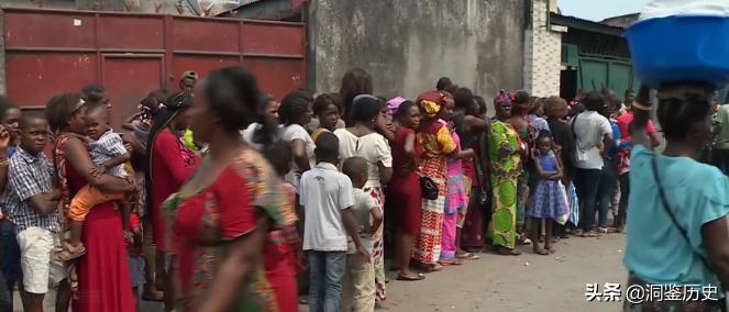 2018年非洲“先知”卖万能神药,用柠檬水兑汽油,一年狂捞1000万