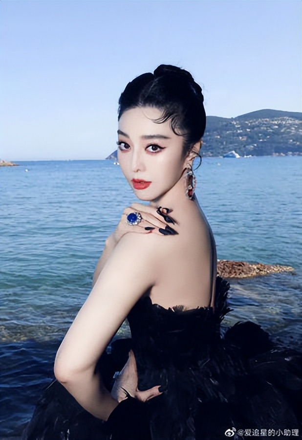 范冰冰未修机场照,范冰冰红毯细节改动