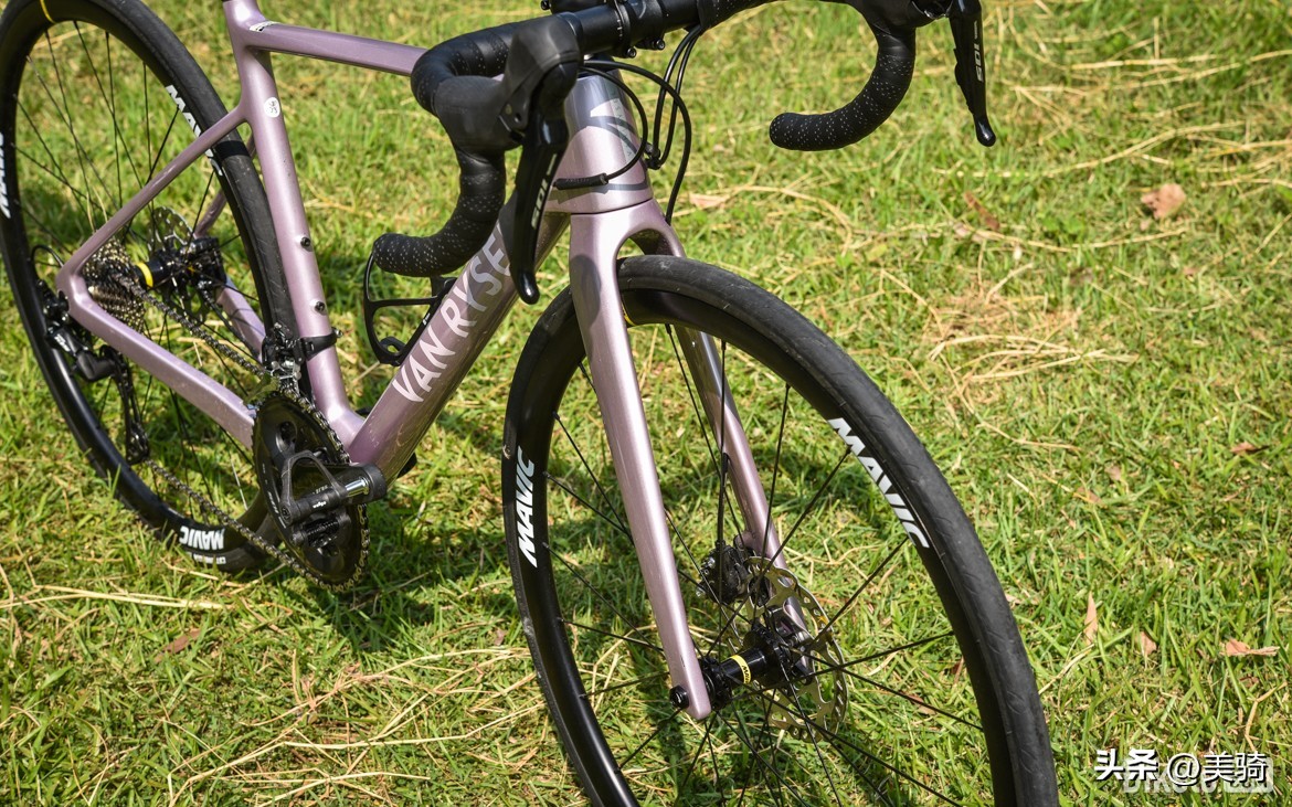 另类入门碳车VanRyselNCRCF公路车评测