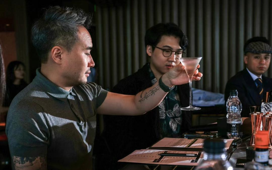 这世界是个巨大的游乐场,这世界就是巨大的游乐场