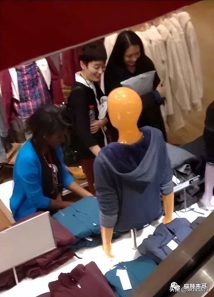 演唱会打碟曾轶可,演唱会耍大牌打碟